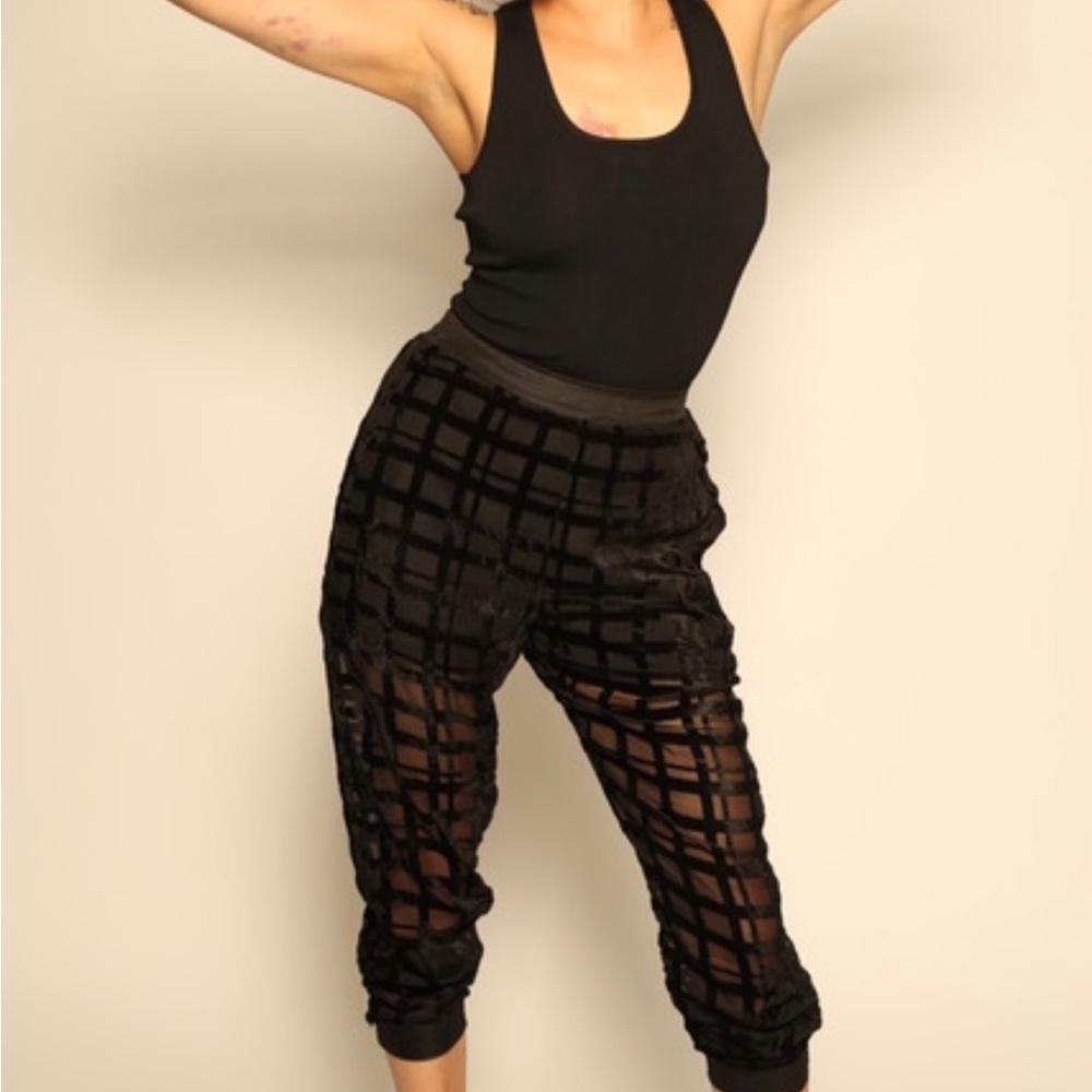 🔥Black Bodysuit🔥 - Picture 2 of 3